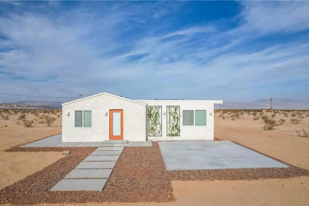 Serene Modern Home Backdoor With Great Wifi, Games, Movies, Patio Seating And Bbq Easy Access To North Joshua Tree National Park In 10 Minutes Туэнтинайн-Палмс Экстерьер фото