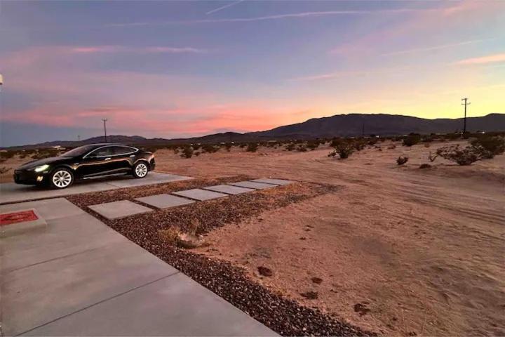 Serene Modern Home Backdoor With Great Wifi, Games, Movies, Patio Seating And Bbq Easy Access To North Joshua Tree National Park In 10 Minutes Туэнтинайн-Палмс Экстерьер фото
